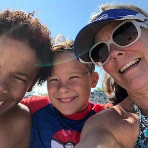 Meet your Posher, Traci